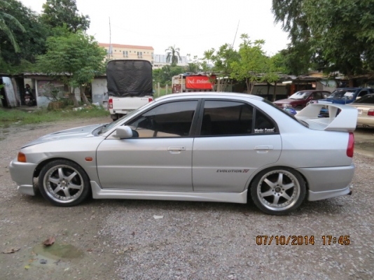 แต่งเต็ม พร้อมซิ่ง แต่งเต็ม พร้อมซิ่ง