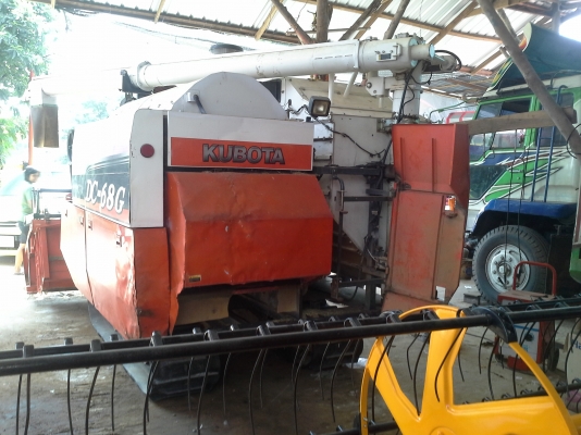 รับซ่อมรถเกี่ยวข้าว ใหญ่ เล็ก ทุกขนาด