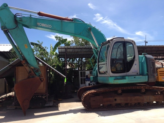 ขายรถแบคโฮ KOBELCO SK200 SR MARK 6 9117 ชั่วโมง เครื่อง 4BG1 ปี 1981 ราคา 1700000
