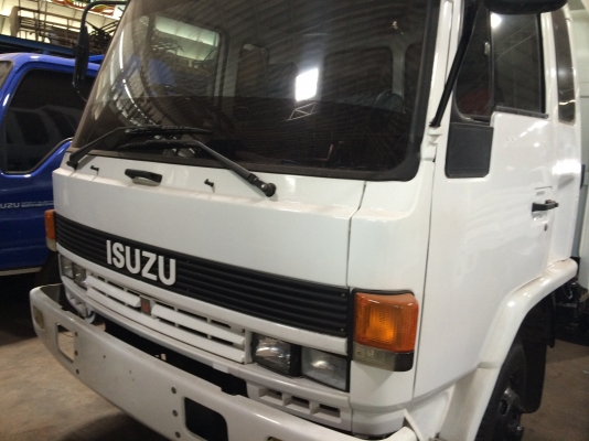 ขายหัวเก๋งอีซูซุ ร็อกกี้ หัวสวย อุปกรณ์ครบ ขายถูกค่ะ