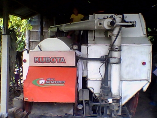 ขายรถเกี่ยวข้าวKUBOTA DC 95 อุ้ม