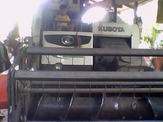 ขายรถเกี่ยวข้าวKUBOTA DC 95 อุ้ม