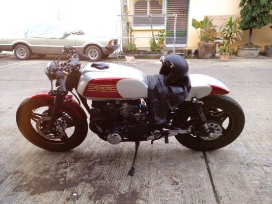 HONDA CB750