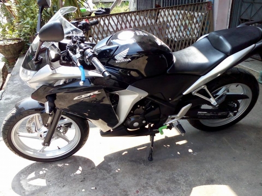ขาย HONDA CBR 250 เบรค ABS ปี 54 สภาพเดิมๆ สวยมากๆ ขาย HONDA CBR 250 เบรค ABS ปี 54 สภาพเดิมๆ สวยมากๆ