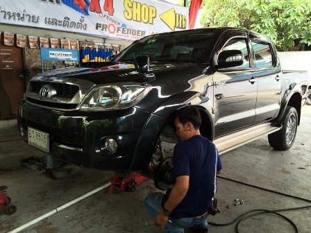 รับแก้ปัญหาช่วงล่าง รถกระบะ Vigo by Shock Profender