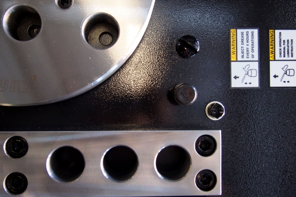 เครื่องดัดเหล็กเส้น, เครื่องตัดเหล็กเส้น