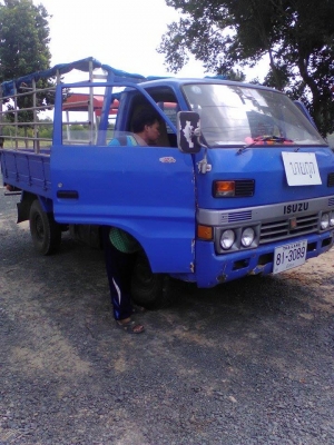 ISUZUTL74 เครื่องยนต์ดีสภาพสวย  ทะเบียนพร้อมโอน