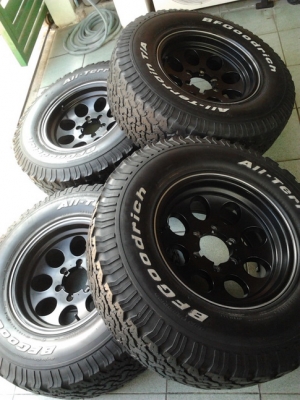 Max + BF All 245/70/16 สภาพดี  1ชุด