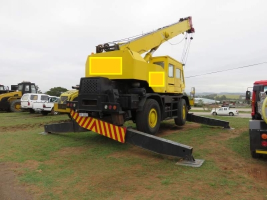 ขายรถเครน TANADO TR250M-5 ราคา 3000000 ขายรถเครน TANADO TR250M-5 ราคา 3000000