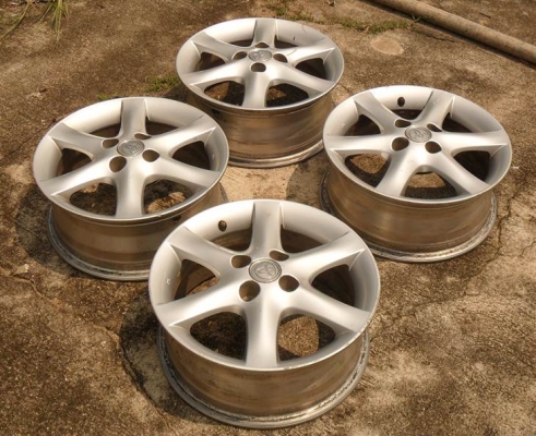 ขายล้อแม็กซ์แท้ Toyotaขอบ15นิ้ว 4รู100(4วง=2500)ไม่แตก ไม่ดุ้ง ใส่รถเก๋งที่ล้อ 4รู100ได้เกือบทุกรุ่น