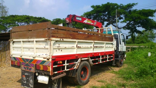 รถหกล้อ HINO FC 1J เครื่อง 195 แรง ติดเครน ยูนิค 3.5 ตัน ทะเบียนครบ