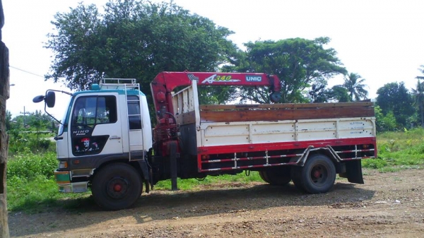 รถหกล้อ HINO FC 1J เครื่อง 195 แรง ติดเครน ยูนิค 3.5 ตัน ทะเบียนครบ