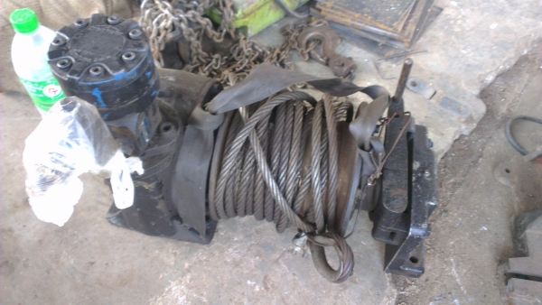 Sell> ขายวิ๊นซ์ไฮดรอลิค สลิงโต 12 มิล Sumitomo Eaton ไม่เคยใช้งานในไทย รุ่นนิยม หายากครับ