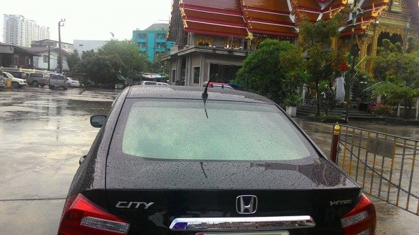 ขายhondacity 2013 สีดำ สภาพสวย 175000