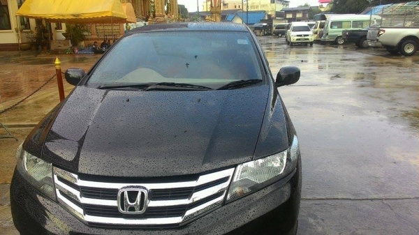 ขายhondacity 2013 สีดำ สภาพสวย 175000