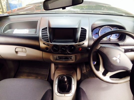 รถสวยมาก MITSUBISHI TRITUN PLUS  4 DOOR 2.5 CC  เกียรธรรมดา  ปี 2008  สีดำ