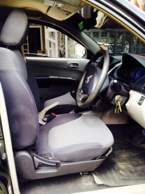 รถสวยมาก MITSUBISHI TRITUN PLUS  4 DOOR 2.5 CC  เกียรธรรมดา  ปี 2008  สีดำ