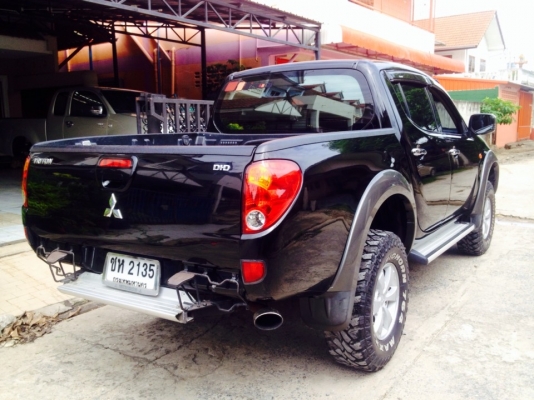 รถสวยมาก MITSUBISHI TRITUN PLUS  4 DOOR 2.5 CC  เกียรธรรมดา  ปี 2008  สีดำ