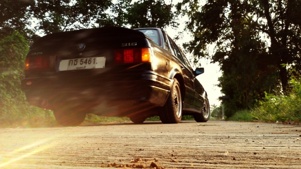 ขายด่วน BMW 316 ราคา 47,000 ถึงวันที่ 6 เม.ย. นี้