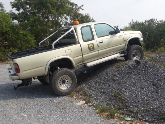 รถปี 02 เครื่อง 1 uz auto วางคาน LN106