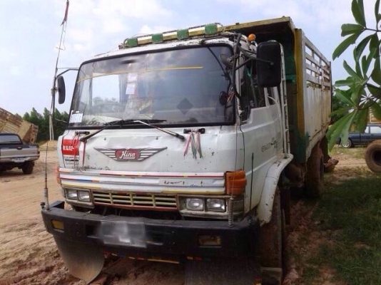 ขายดาว์นรถสิบล้อดัมพ์ Hino F17 เครื่องเดิม - 165 แรง ส่งต่อ 48 งวด ๆ ละ 14,000 บาท