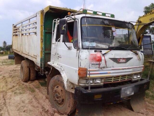 ขายดาว์นรถสิบล้อดัมพ์ Hino F17 เครื่องเดิม - 165 แรง ส่งต่อ 48 งวด ๆ ละ 14,000 บาท
