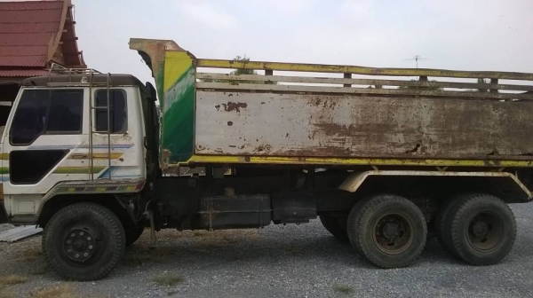 ขายสิบล้อ ครับ mitsubishi fuso รถที่บ้านครับ รถพ่อผม ขับเองครับ เรื่องรายละเอียดโทรสอบถามได้เลยครับ ขายสิบล้อ ครับ mitsubishi fuso รถที่บ้านครับ รถพ่อผม ขับเองครับ เรื่องรายละเอียดโทรสอบถามได้เลยครับ