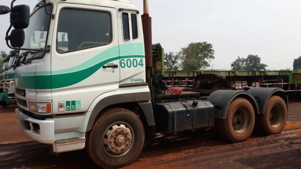 รถมิตซู 10 ล้อ หัวลาก  380 แรงม้า. ปี 52  ( รถวิ่ง 3xx,xxx กม. )  สนใจติดต่อ 081 - 6079515