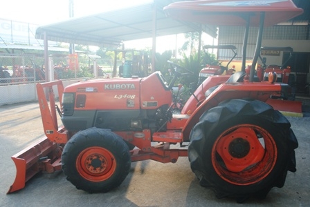 ขายรถไถ Kubota L 3408 (4WD) พร้อมมีดดันหน้า สภาพพร้อมใช้งานครับ ขายรถไถ Kubota L 3408 (4WD) พร้อมมีดดันหน้า สภาพพร้อมใช้งานครับ