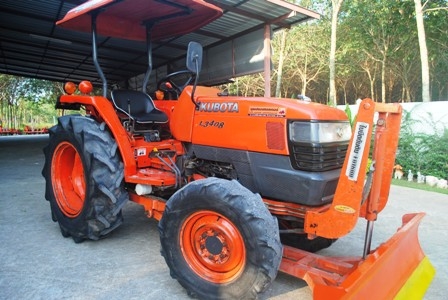 ขายรถไถ Kubota L 3408 (4WD) พร้อมมีดดันหน้า สภาพพร้อมใช้งานครับ