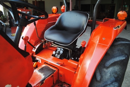 ขายรถไถ Kubota L 3408 (4WD) พร้อมมีดดันหน้า สภาพพร้อมใช้งานครับ ขายรถไถ Kubota L 3408 (4WD) พร้อมมีดดันหน้า สภาพพร้อมใช้งานครับ