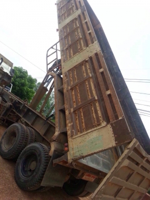 ขายหางเซมิดัมพ์อู่เสรีชัย 2 เพลา ยาว 8.30 เมตร ทะเบียนพร้อม