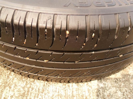 ขายยาง มิชลิน MICHELIN-energyขนาด185/60ขอบ15นิ้ว ปี10 เส้นละ380บาท(4 เส้น=1400บ)