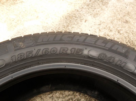 ขายยาง มิชลิน MICHELIN-energyขนาด185/60ขอบ15นิ้ว ปี10 เส้นละ380บาท(4 เส้น=1400บ)