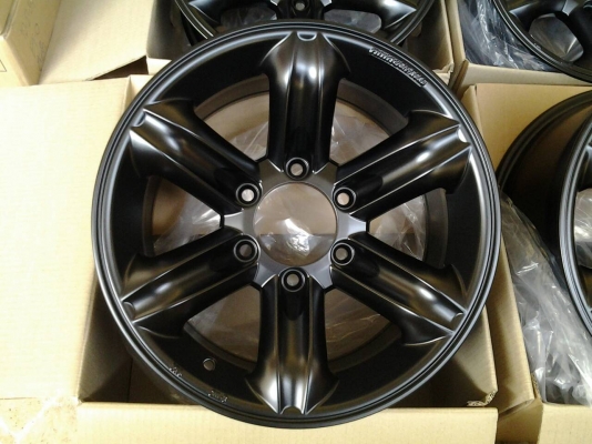 ล้อแม็กซ์ใหม่ตราแรดดำขอบ166รู-0 F8 ลายเล็บเหยียว