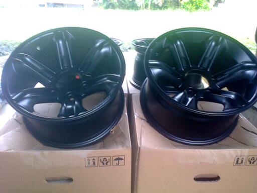 ล้อแม็กซ์ใหม่ตราแรดดำขอบ166รู-0 F8 ลายเล็บเหยียว