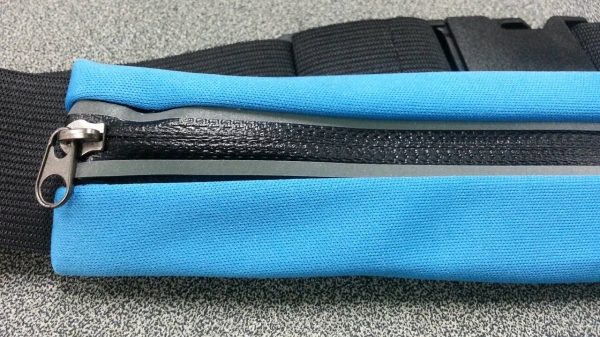 กระเป๋าคาดเอวสำหรับใส่มือถือขณะออกกำลังกาย