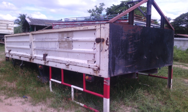 กระบะ 10 ล้อ กระบะบรรทุกเหล็ก