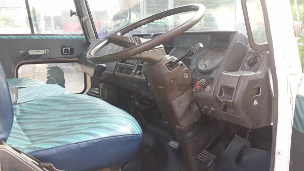 ขายด่วนHINOหกล้อดั้มยาง900เครื่องHO7C 185 แรงสภาพพร้อมใช้แอร์เย็นโทร0843923995