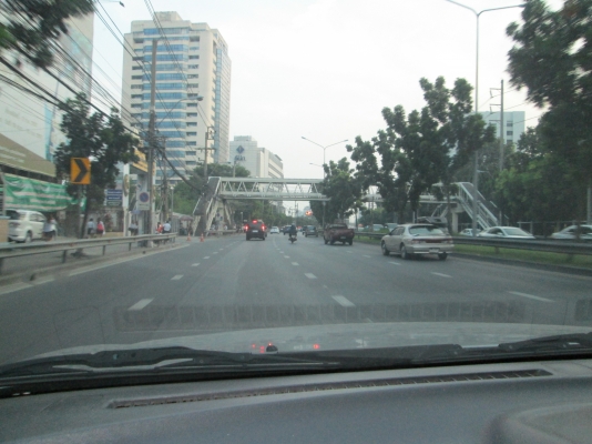 ลองกล้องครับ