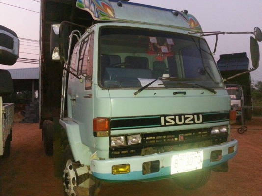 ขายนางฟ้า 240 พ่วงแม่-ลูก เครื่องดี6SD1 คัชซีสวยFXZ พ.เพาเวอร์ เบรกทิฟฟี่ แอร์เย็น สภาพพร้อมใช้งาน เอกสารพร้อมโอน สนใจโทร 090-8588220คุณนะ ID:narong498 หรือ www.truck.in.th/498 จัดไฟแนนซ์ได้ เงื่อนไขง่ายๆวันเดียวรับรถ