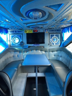 ขายด่วนรถทัวร์ 10 ล้อ 2 ชั้น 3.3 ล้าน