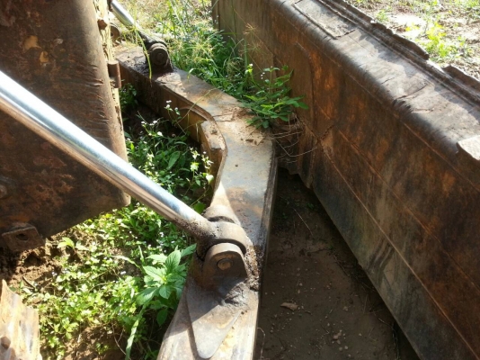 แทรกเตอร์D50A สภาพดี พร้อมใช้..รถแรงดีมาก เครื่องดี...