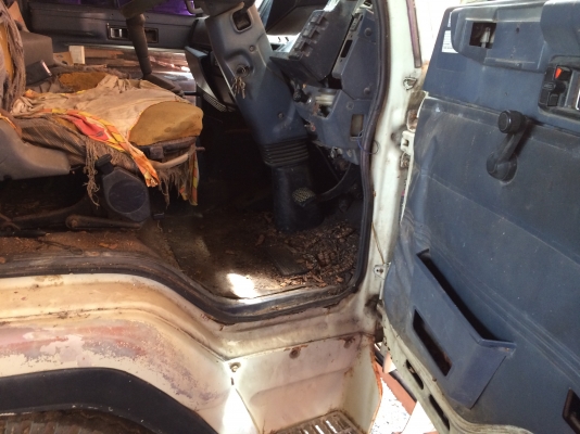 (ขาย6ล้อ2คัน)6ล้อISUZU NPR 115แรงและFSR 145แรง..รถห้างแท้ เล่มพร้อม ขายคู่หรือเยก..ว่ามา