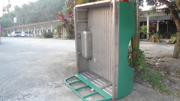 ขายกระบะเลส ดัสสัน    ช้างเหยียบ 4ขอ ไฟตั้งสภาพสวยๆ