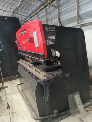 ขายเครื่องพับ Amada RC50 เครื่องใช้งานได้ปกติ เลิกกิจการครับ