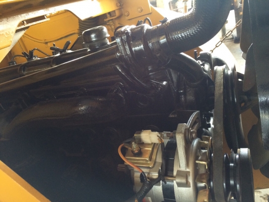 ต้องการขายรถบด3ล้อเหล็กSAKAI R2 ตรวจเช็คทำสีพร้อมใช้ เอกสารเล่มทะเบียน