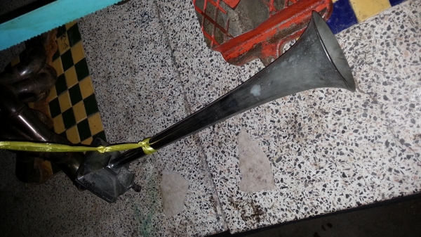 ขายปากแตรรถบัส 1,800  เก่าญี่ปุ่น ตามรูปครับ