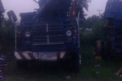 ขายรถนวดฃ้าวหกฟุตจัมโบ้เครื่องอีซูซุ6สูบรถอีแต๋น6ล้อราคาถูกมาก65000ใช้งานได้ปกติ