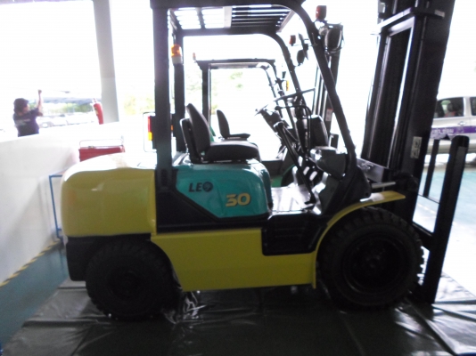 ขายรถโฟล์คลิฟท์ komatsu รุ่น12ขนาด 3 ตัน ดีเซล